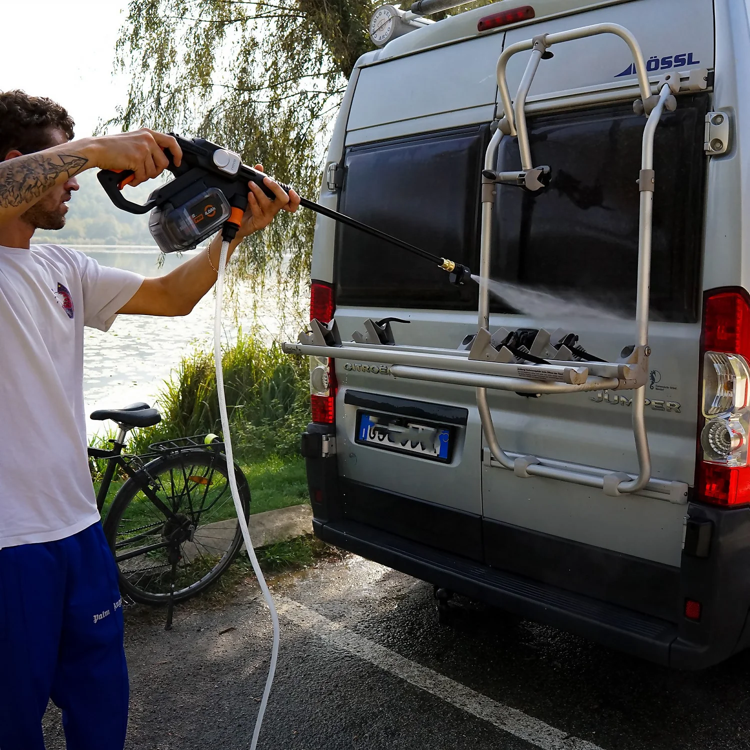 Worx Nitro Brushless Hydroshot Cordless Pressure Washer 5 Worx Nitro Brushless Hydroshot Cordless Pressure Washer - Image 3