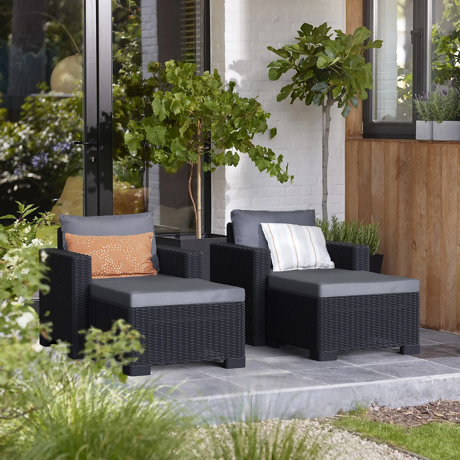 Keter California 2 Seater Outdoor Balcony Deluxe Garden Furniture Set - Graphite With Grey Cushions 8 Keter California 2 Seater Outdoor Balcony Deluxe Garden Furniture Set - Graphite With Grey Cushions - Image 6